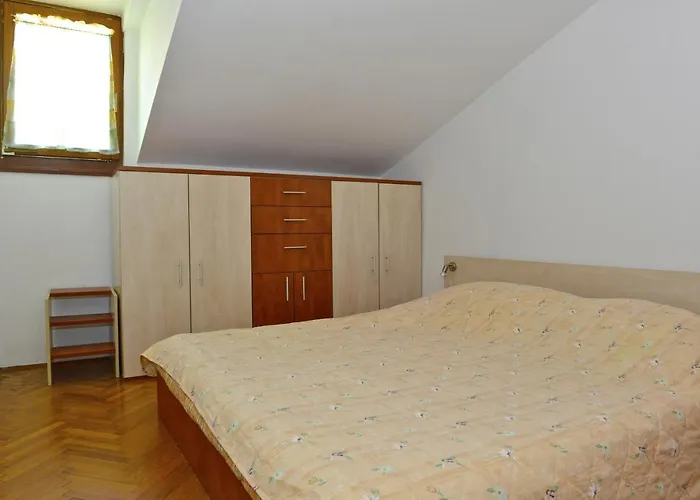 Appartement By The Sea - 10411 Opatija
